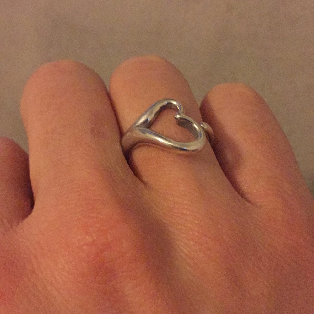 Tiffany & Co. Ring - Picture 3 of 4